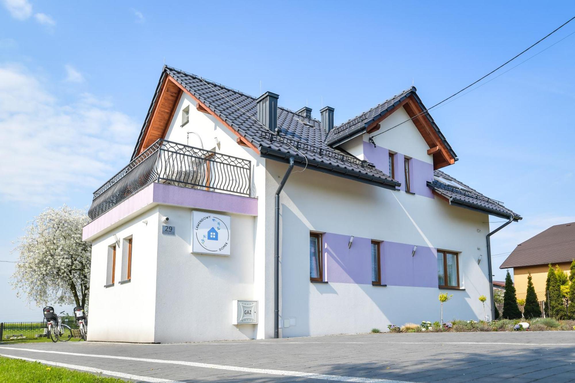 Lawendowy Domek Zator Przeciszow Apartment Exterior photo